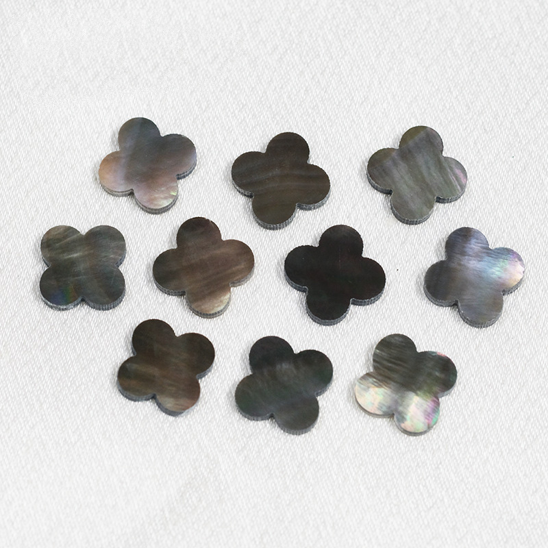 Wholesale multi specification clover natural black shell gray shell pendant pearl mother of pearl accessories double-sided polished