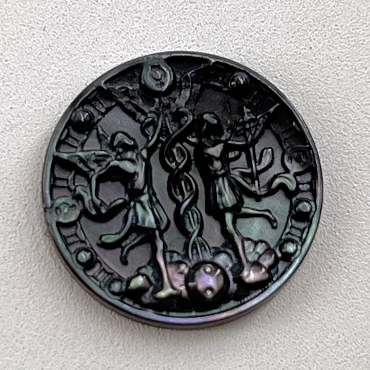 Black Shell Carving the Gemini of the Twelve Constellations
