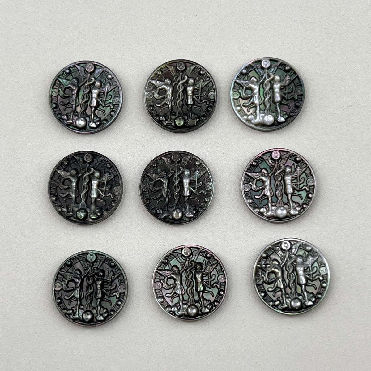 Black Shell Carving the Gemini of the Twelve Constellations