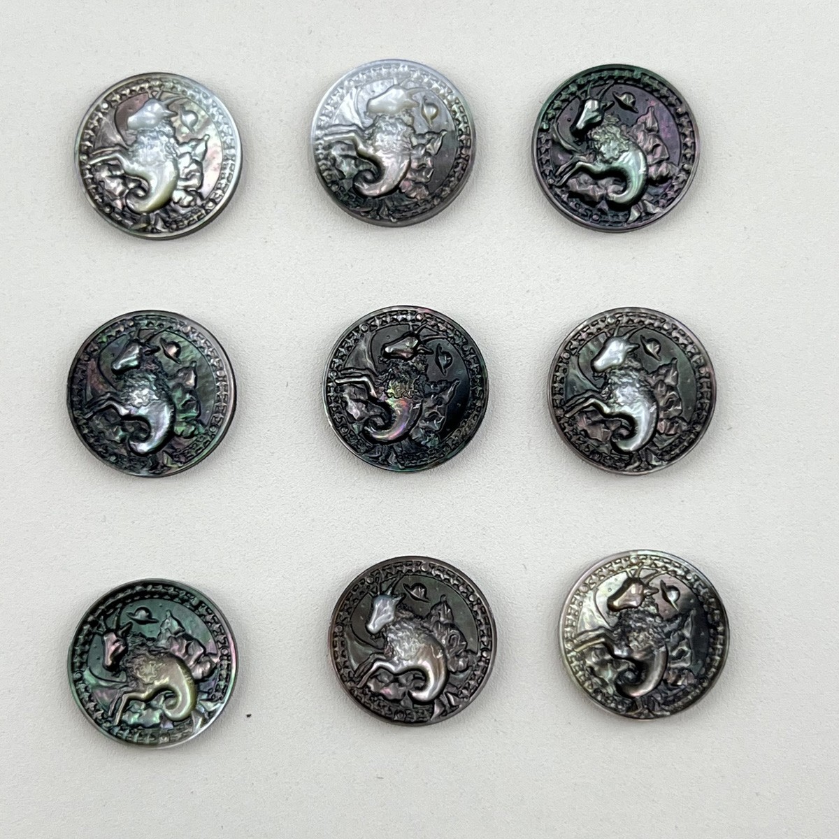 Black Shell Carving of the Twelve Constellations Aries