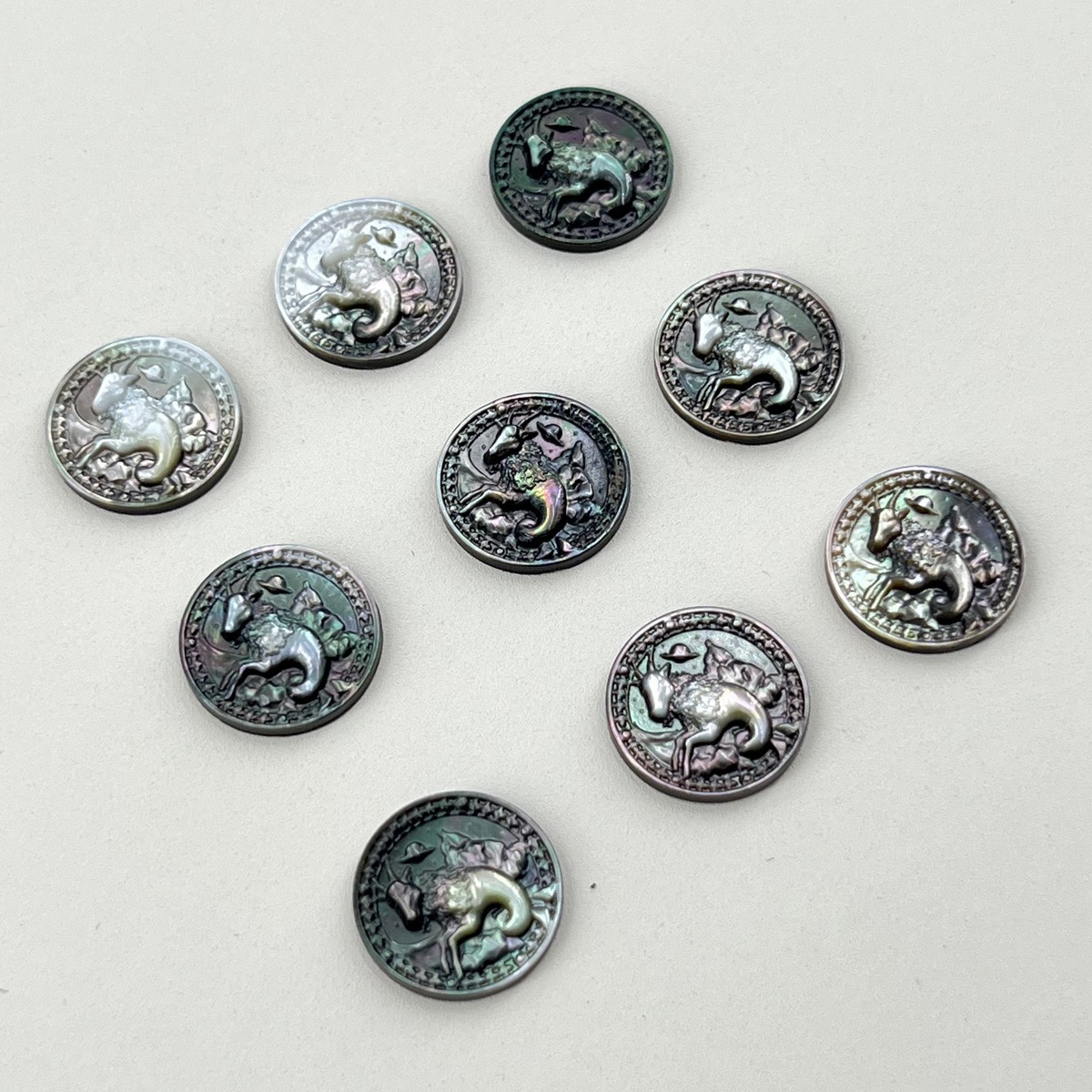 Black Shell Carving of the Twelve Constellations Aries